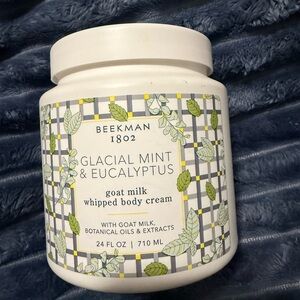 Beekman 1802 Glacial Mint & Eucalyptus Whipped Body Cream - White, Green